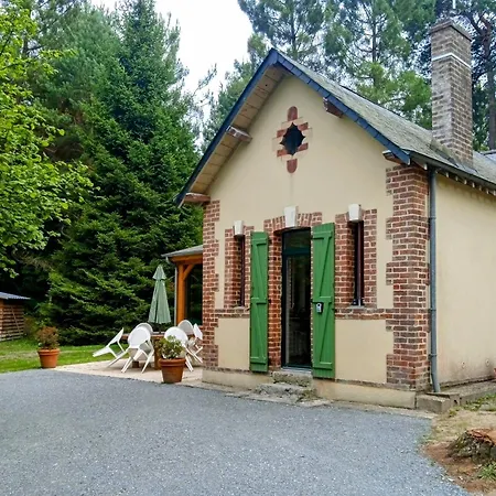 Gite Meuble Avec Etang En Lisiere De Foret. Saint-Mars-d'Outille Exterior photo