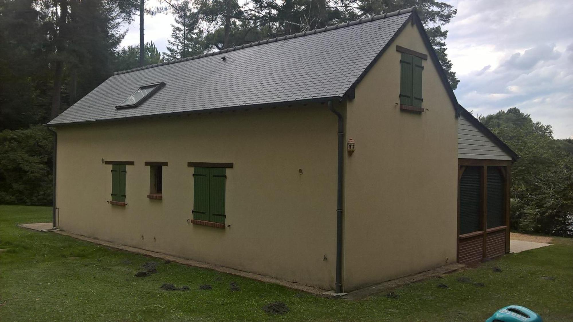 Holiday home Meuble Avec Etang En Lisiere De Foret. Saint-Mars-d'Outille