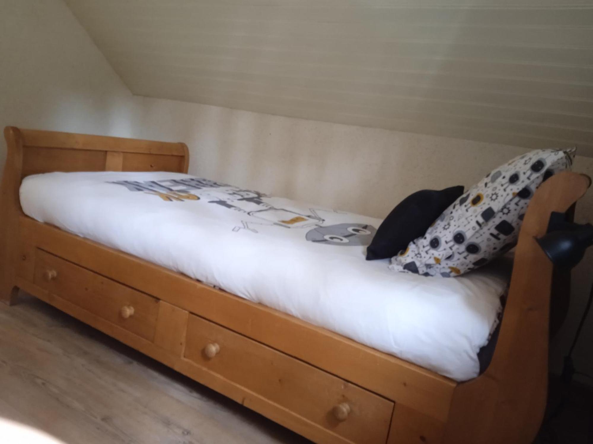 Meuble Avec Etang En Lisiere De Foret. Holiday home Saint-Mars-d'Outille